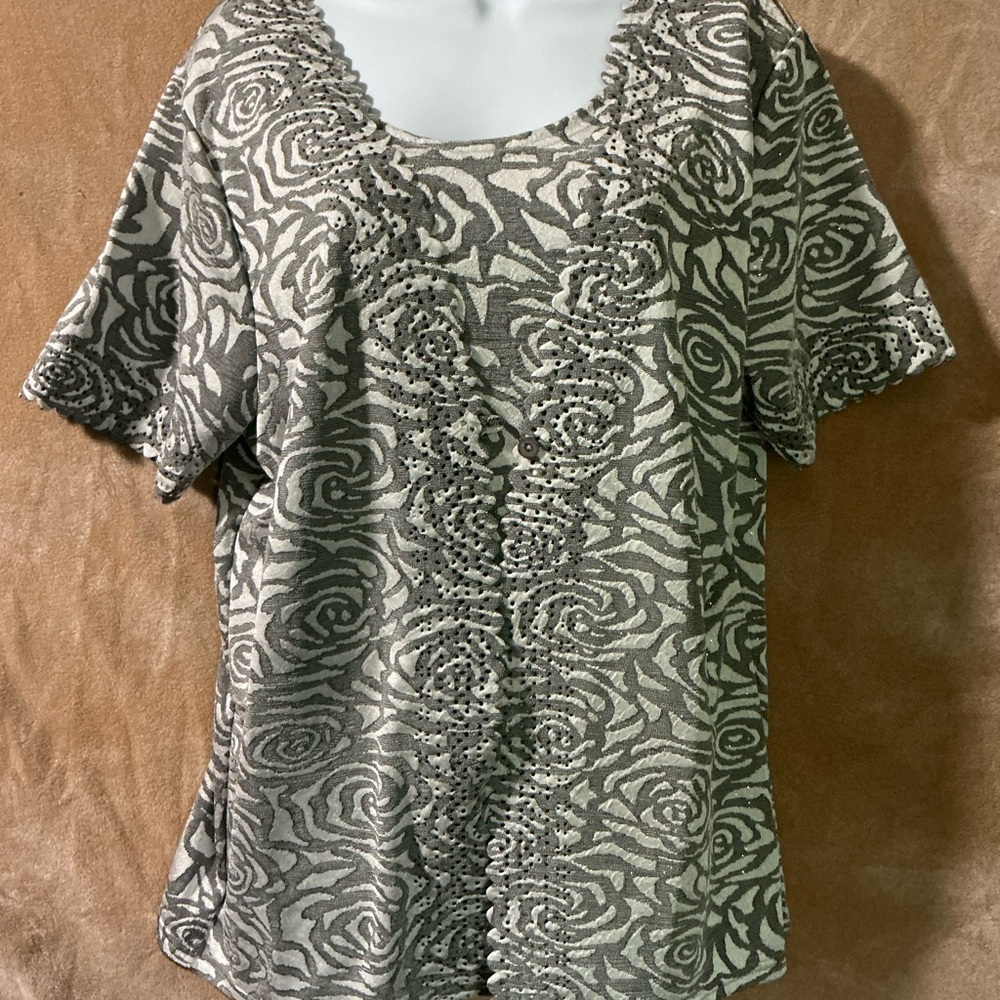 Elegant Gray‎ Floral Women's Top